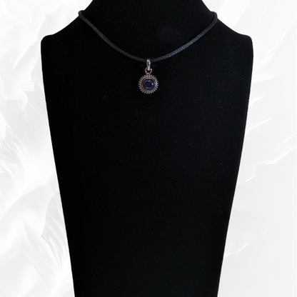 925 Sterling Silver Women Pendant With Authentic Lapis Lazuli Gemstone