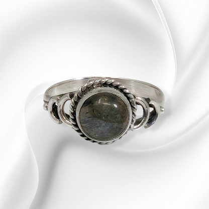 925 Sterling Silver Women's Ring with Authentic Labradorite Gemstone