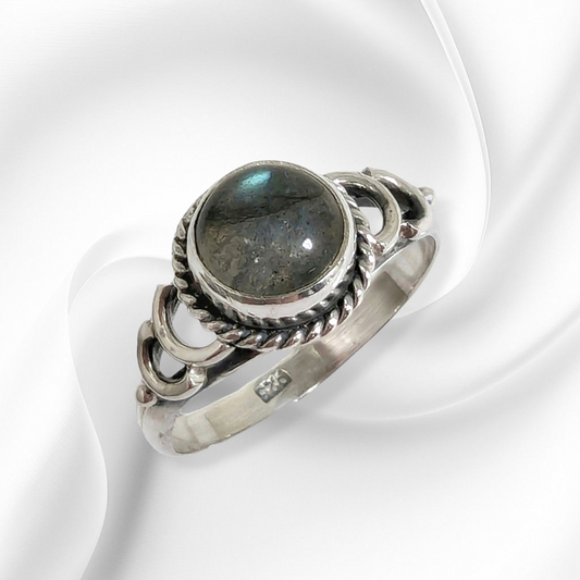 925 Sterling Silver Women's Ring with Authentic Labradorite Gemstone