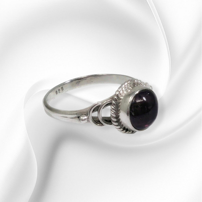 925 Sterling Silver Women's Ring with Authentic Red Garnet Gemstone