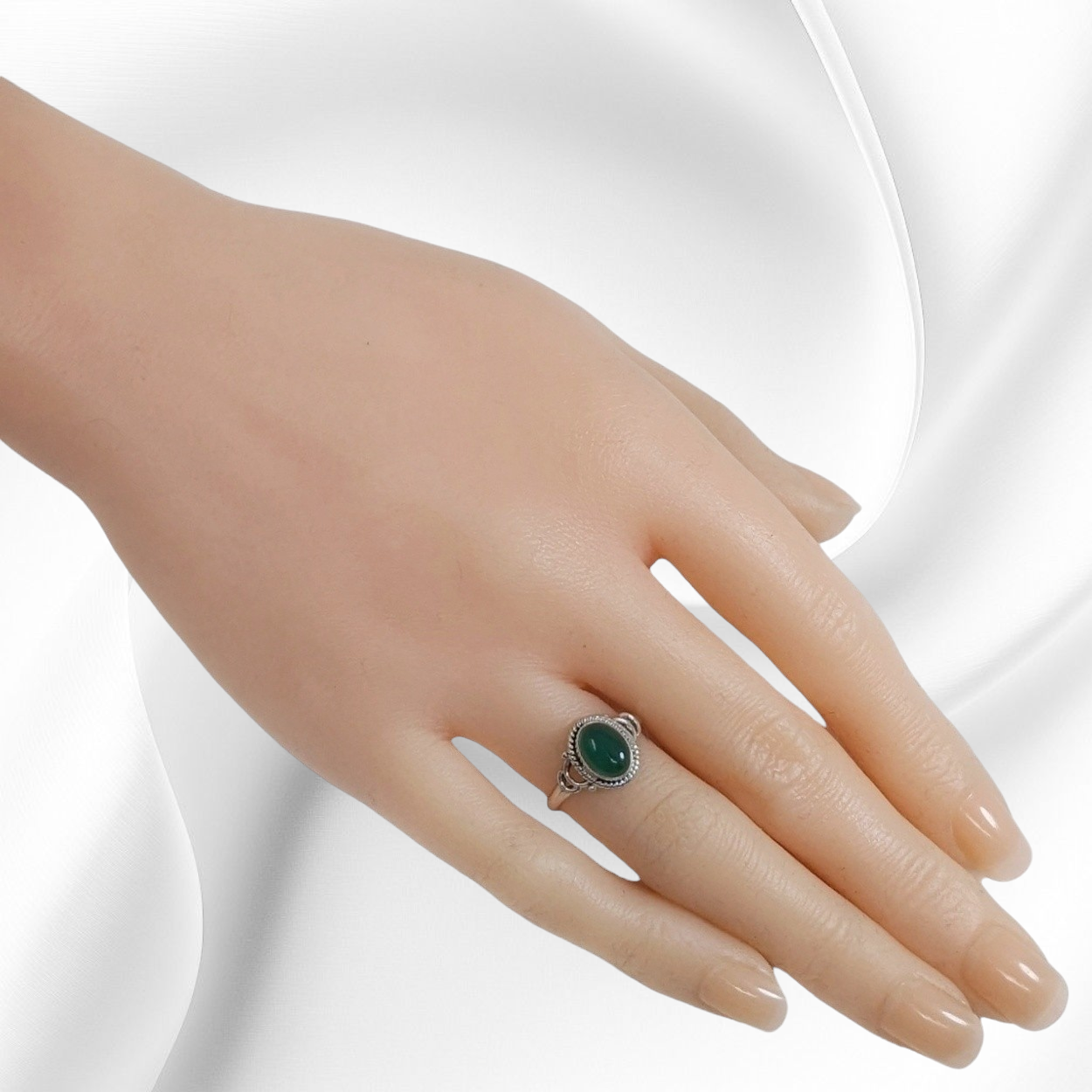 925 Sterling Silver Women's Ring with Authentic Green Onyx Gemstone