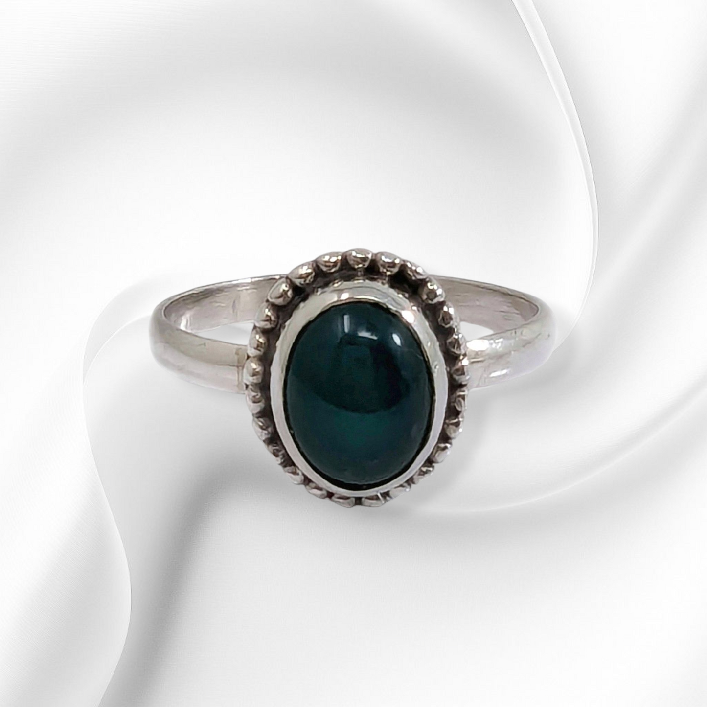 925 Sterling Silver Women's Ring with Authentic Green Onyx Gemstone