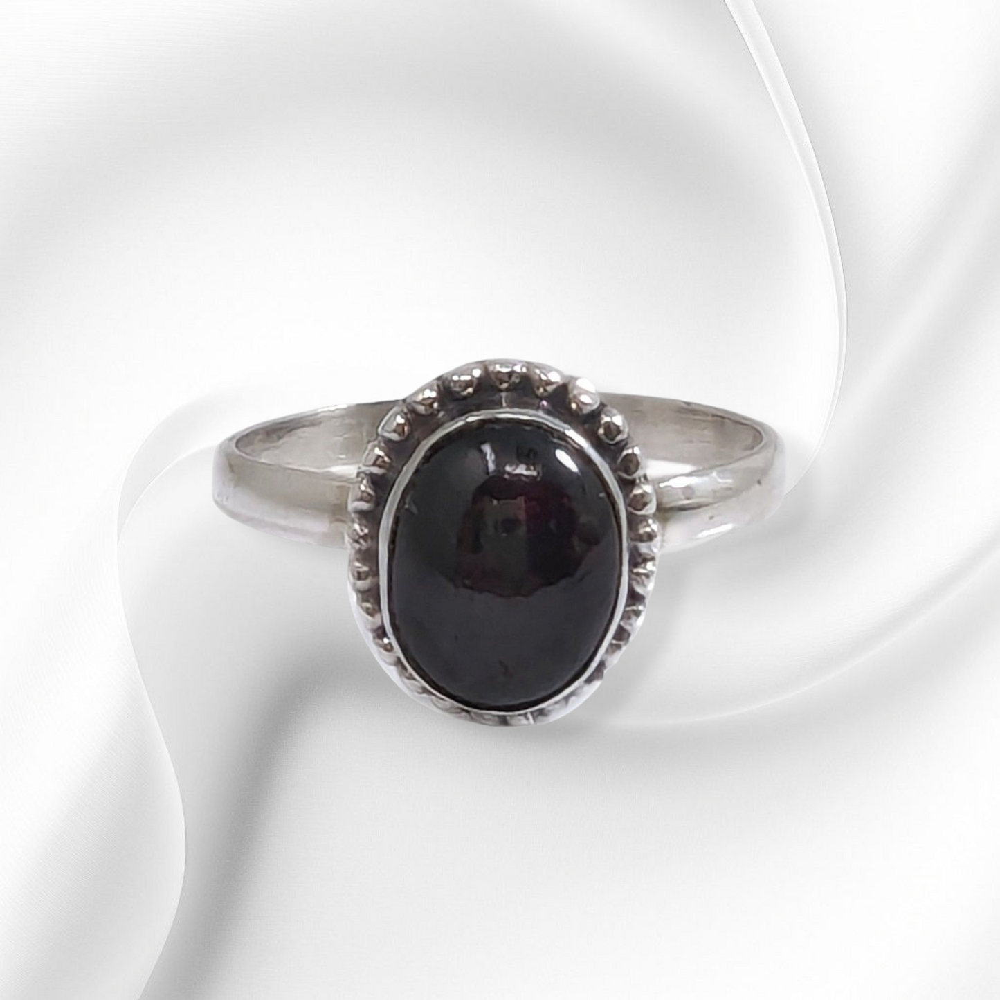 925 Sterling Silver Women's Ring with Authentic Red Garnet Gemstone
