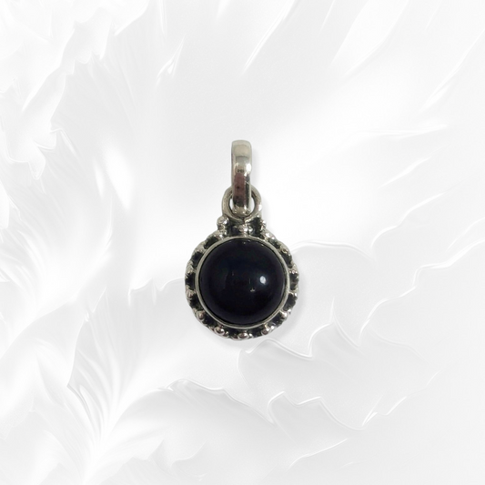 925 Sterling Silver Women Pendant With Authentic Black Onyx Gemstone