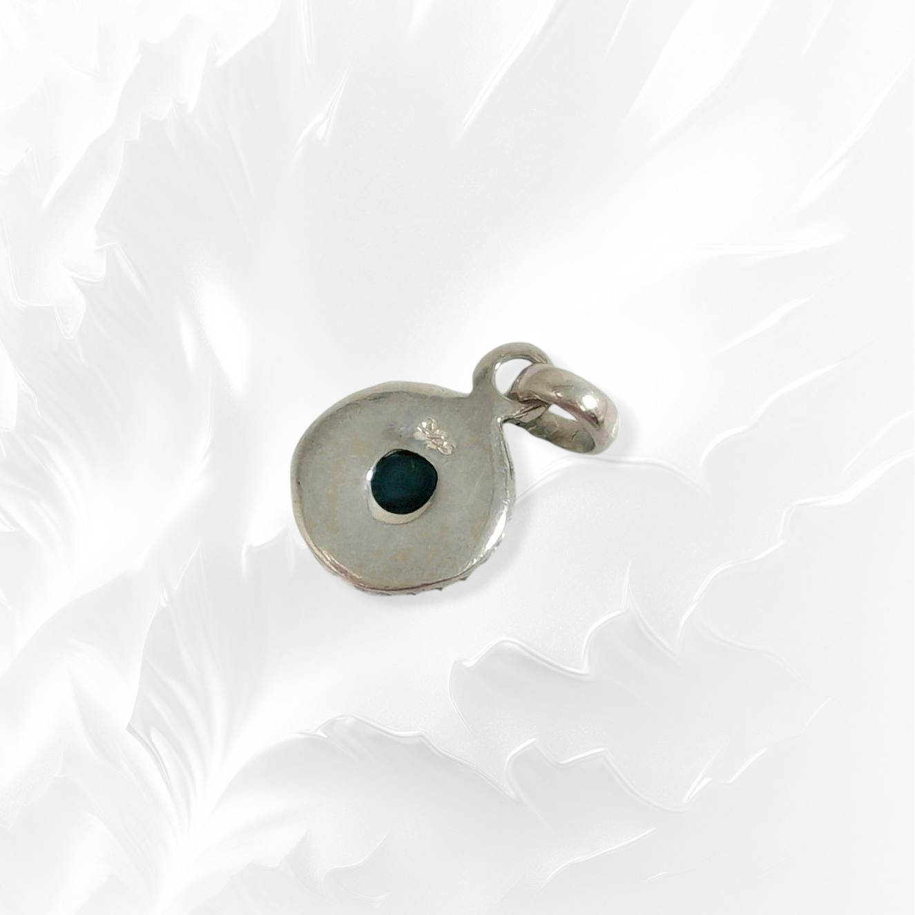 925 Sterling Silver Women Pendant With Authentic Green Onyx Gemstone