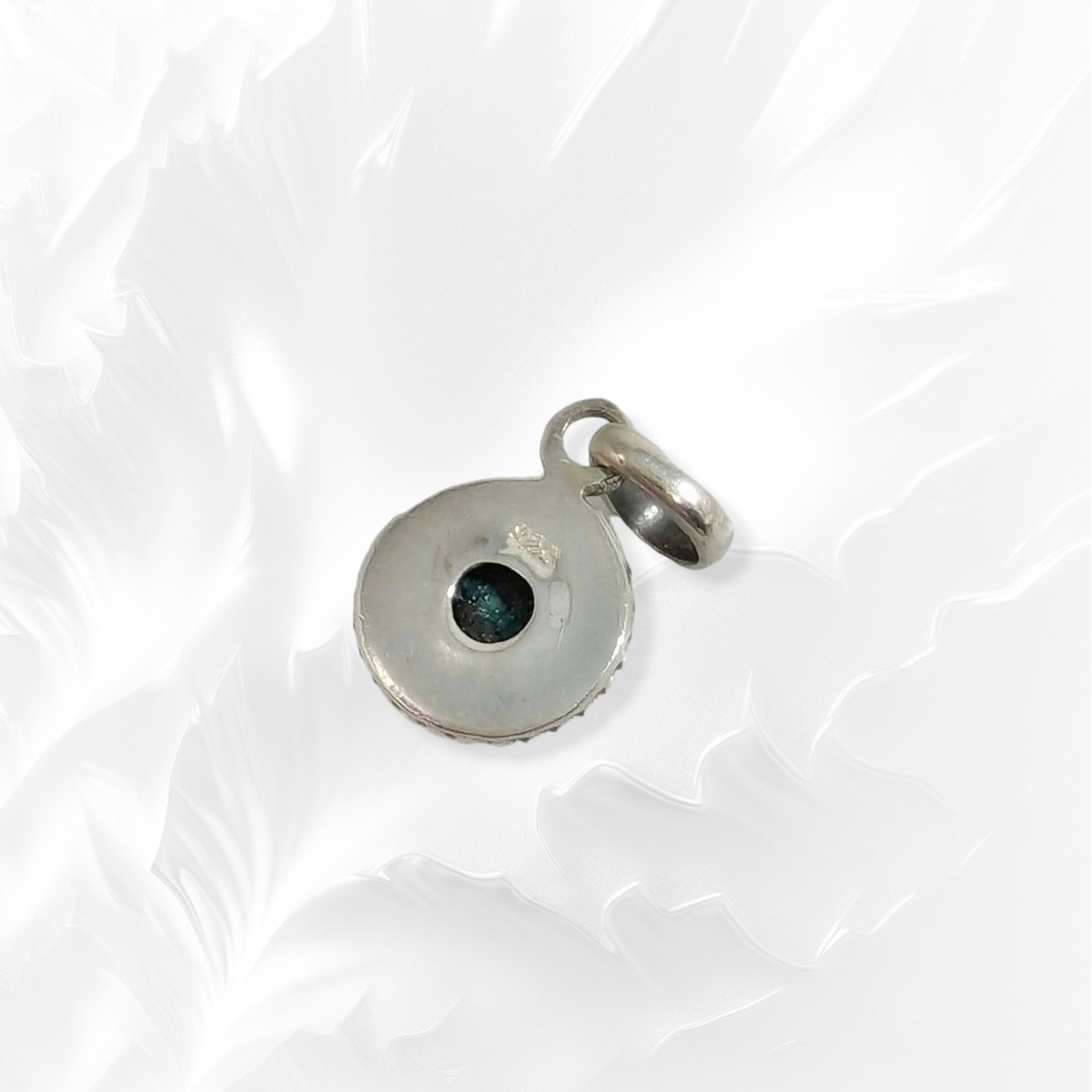 925 Sterling Silver Women Pendant With Authentic Turquoise Gemstone