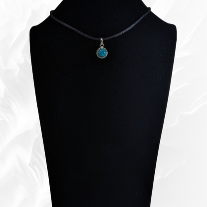 925 Sterling Silver Women Pendant With Authentic Turquoise Gemstone