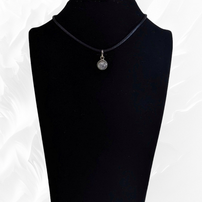 925 Sterling Silver Women Pendant With Authentic Rainbow Moonstone