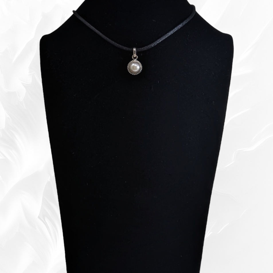 925 Sterling Silver Women Pendant With Authentic Freshwater Pearl