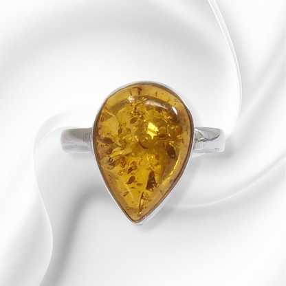 925 Sterling Silver Women's Ring with Natural Amber