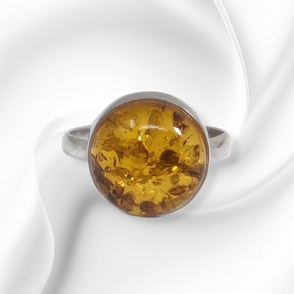925 Sterling Silver Women's Ring with Natural Amber