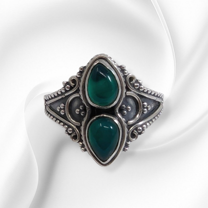 925 Sterling Silver Women's Ring with Authentic Green Onyx Gemstones