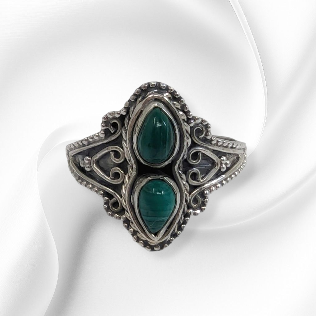 925 Sterling Silver Women's Ring with Authentic Malachite Gemstones