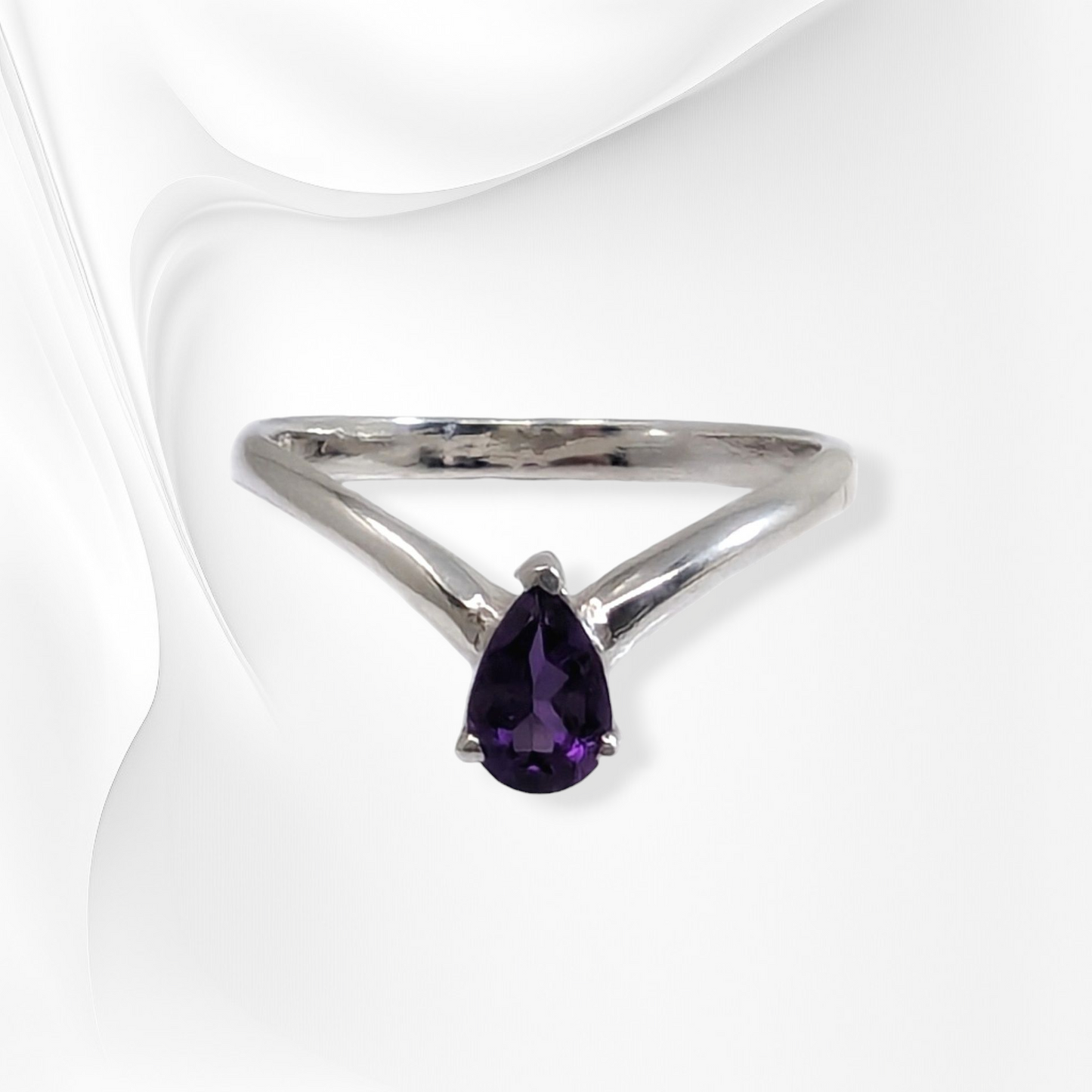 925 Sterling Silver Women's Ring with Authentic Amethyst Gemstone