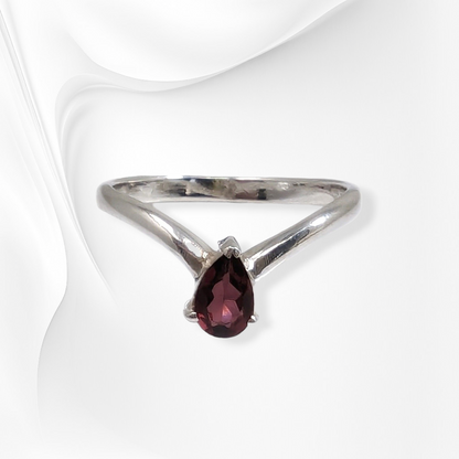 925 Sterling Silver Women's Ring with Authentic Red Garnet Gemstone