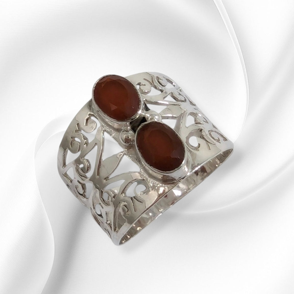 925 Sterling Silver Women's Ring with Authentic Carnelian Gemstones