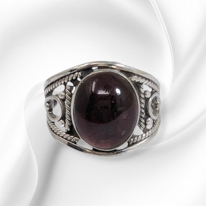 925 Sterling Silver Women's Ring with Authentic Red Garnet Gemstone