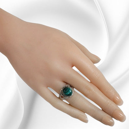 925 Sterling Silver Women's Ring with Authentic Malachite Gemstone