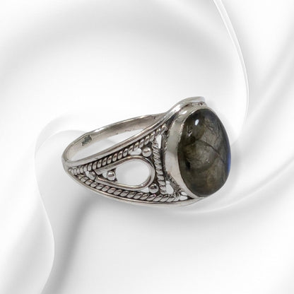 925 Sterling Silver Women's Ring with Authentic Labradorite Gemstone