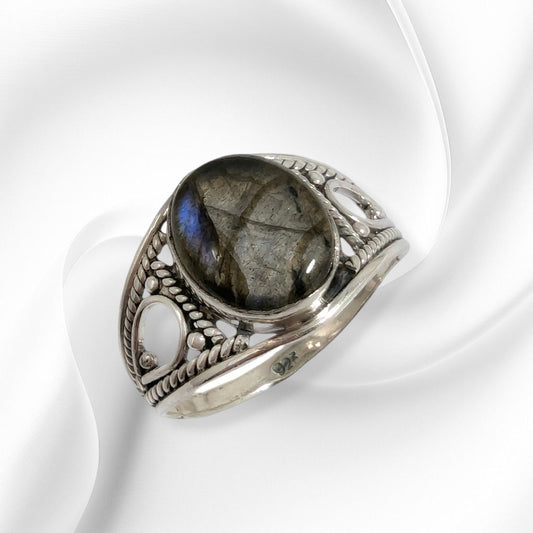 925 Sterling Silver Women's Ring with Authentic Labradorite Gemstone