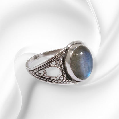925 Sterling Silver Women's Ring with Authentic Labradorite Gemstone