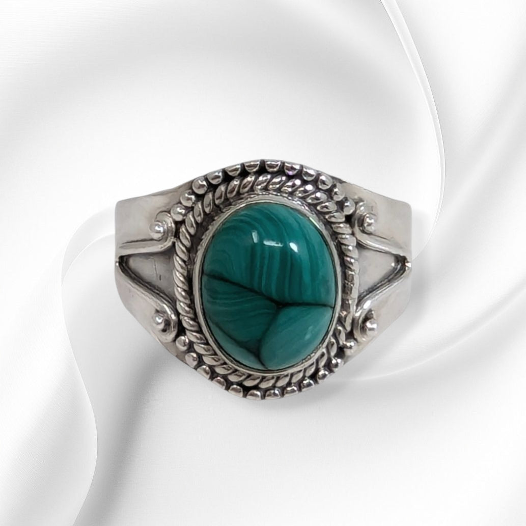 925 Sterling Silver Women's Ring with Authentic Malachite Gemstone