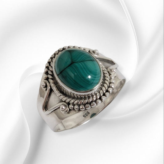 925 Sterling Silver Women's Ring with Authentic Malachite Gemstone