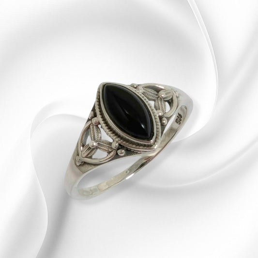 925 Sterling Silver Women's Ring With Authentic Black Onyx Gemstone