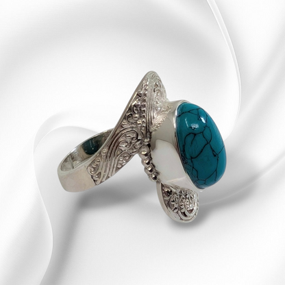 925 Sterling Silver Women's Ring with Authentic Turquoise Gemstone