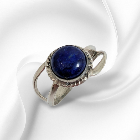925 Sterling Silver Women's Ring With Authentic Lapis Lazuli Gemstone
