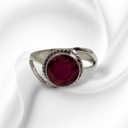 925 Sterling Silver Women's Ring With Authentic Red Corundum Gemstone