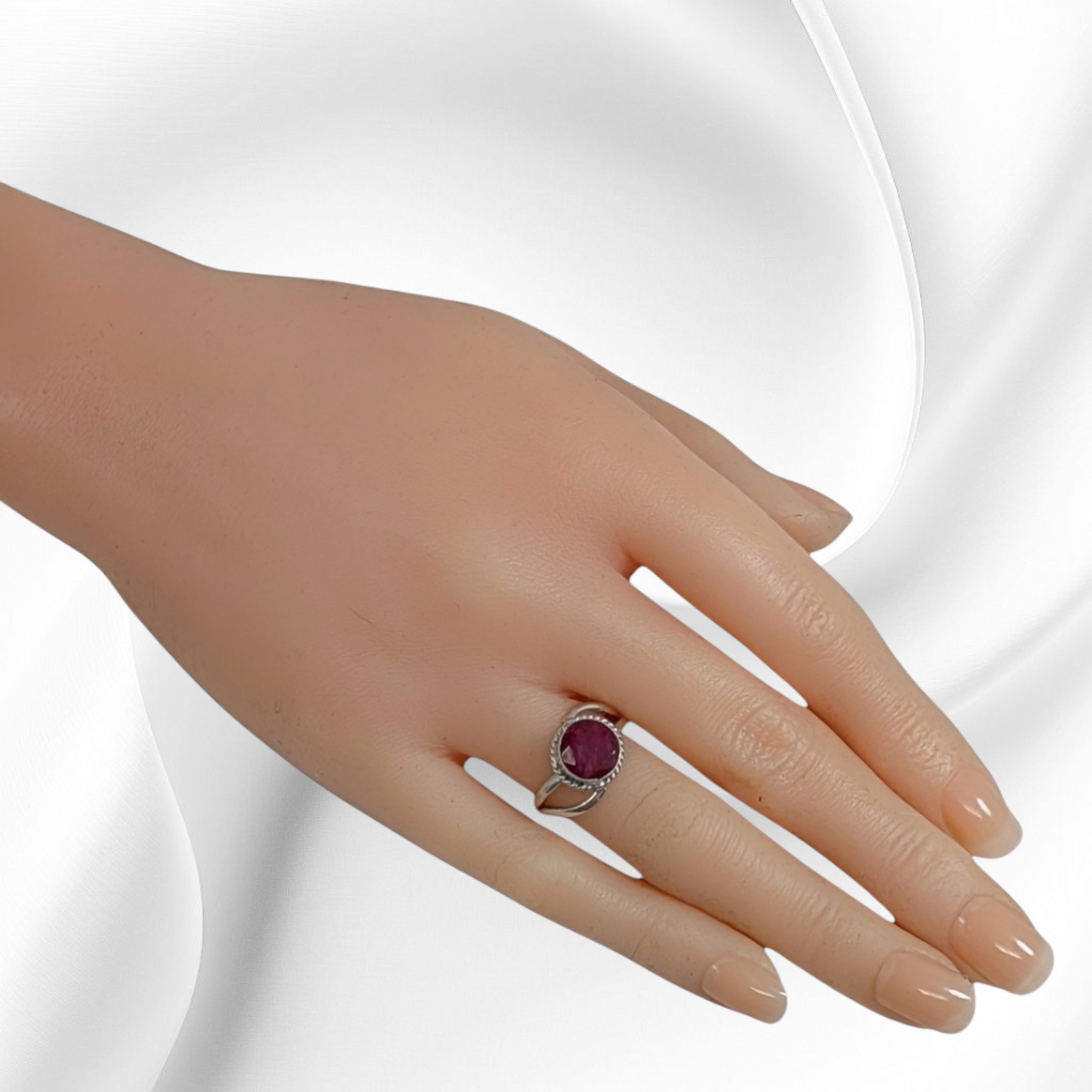 925 Sterling Silver Women's Ring With Authentic Red Corundum Gemstone