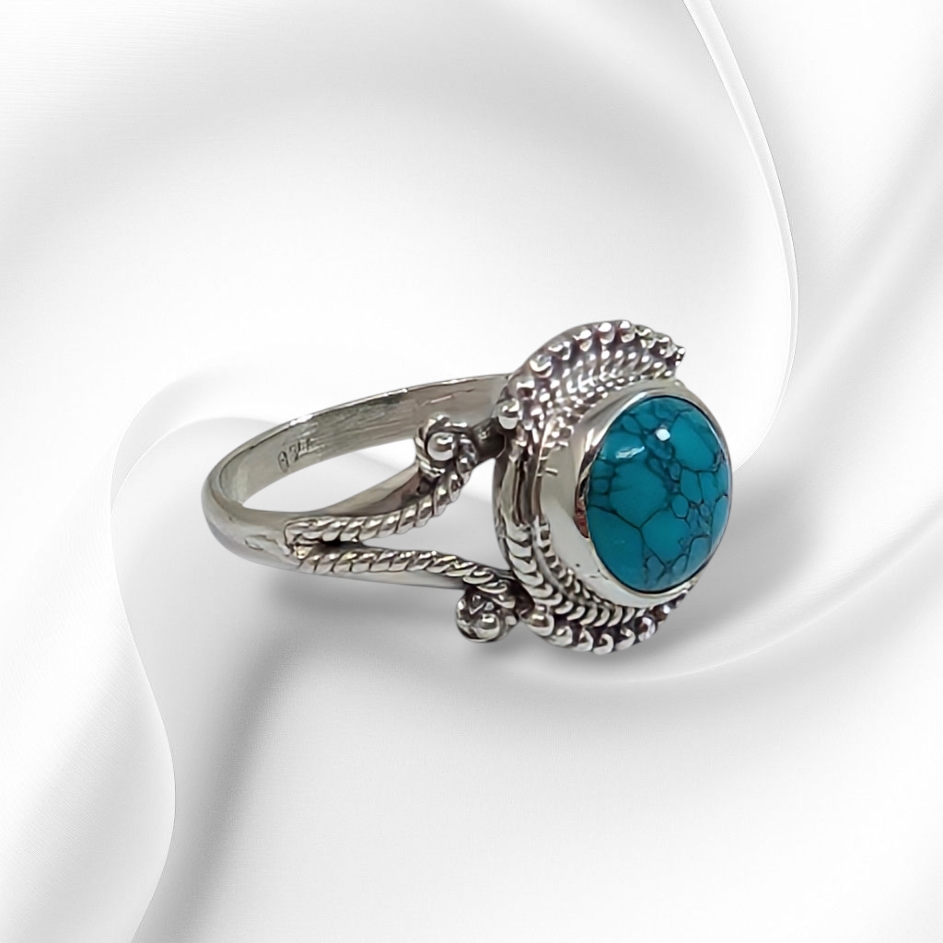 925 Sterling Silver Women's Ring With Authentic Turquoise Gemstone