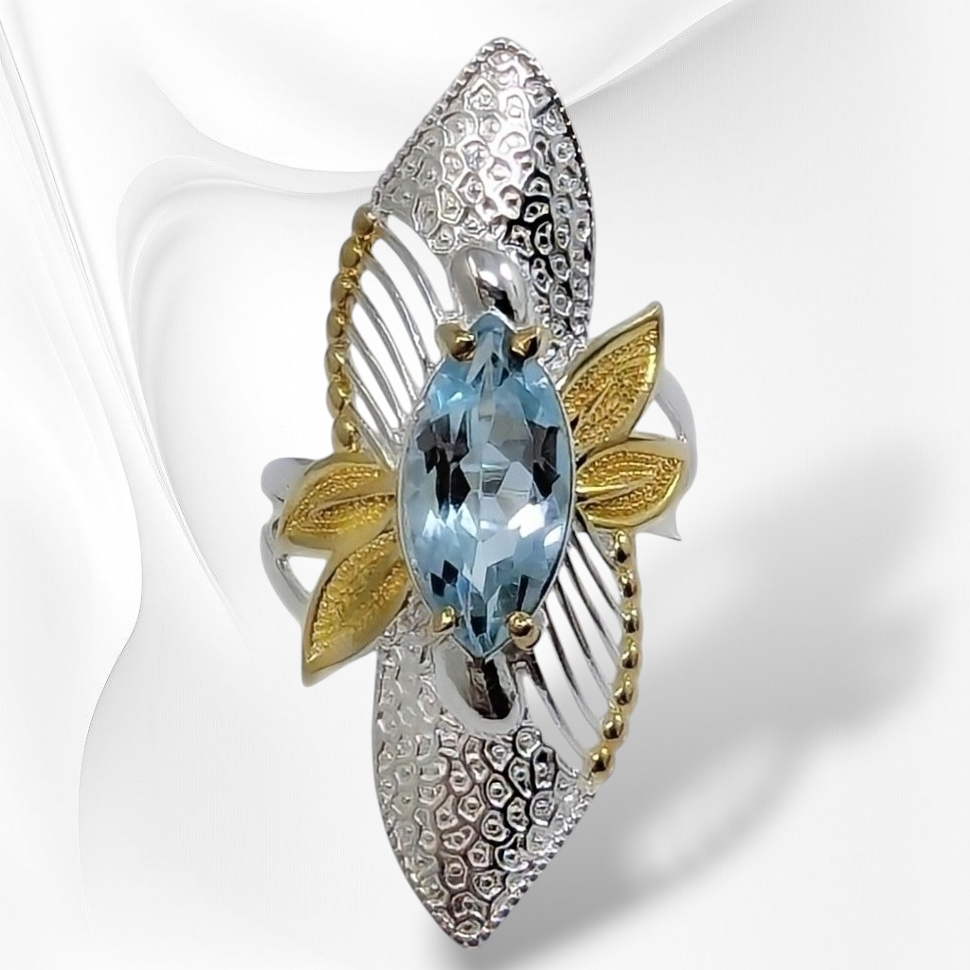 925 Sterling Silver Women's Ring with Authentic Blue Topaz