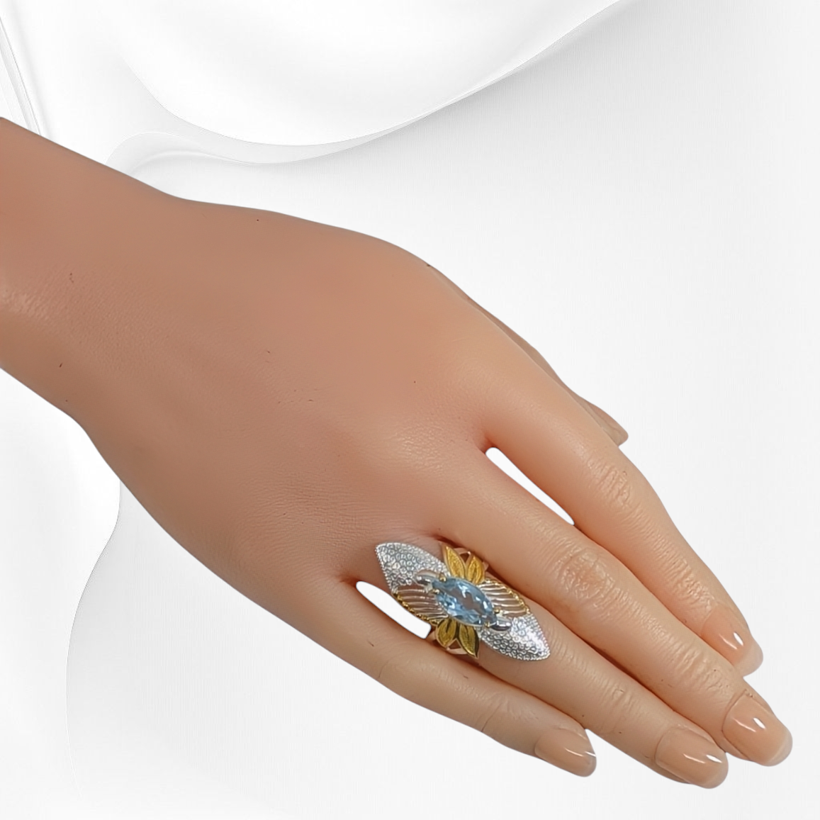 925 Sterling Silver Women's Ring with Authentic Blue Topaz