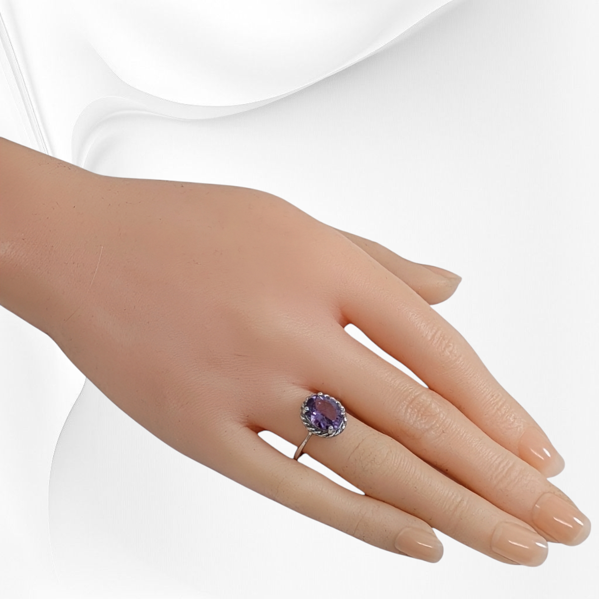 925 Sterling Silver Women's Ring with Authentic Amethyst Gemstone