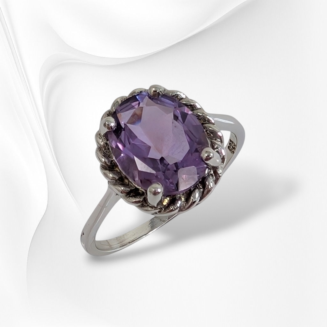 925 Sterling Silver Women's Ring with Authentic Amethyst Gemstone