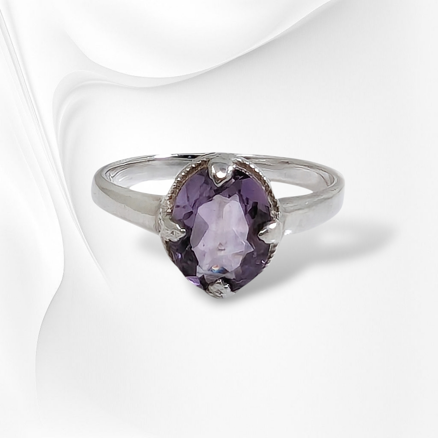 925 Sterling Silver Women's Ring with Authentic Amethyst Gemstone