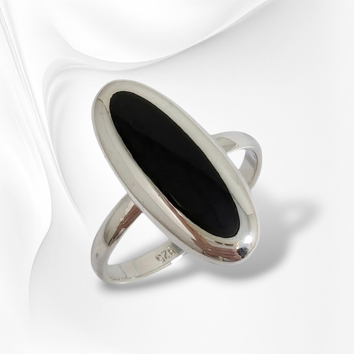 925 Sterling Silver Women Ring with Authentic Black Onyx Gemstone
