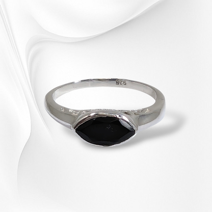 925 Sterling Silver Women Ring with Authentic Black Onyx Gemstone