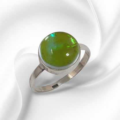 925 Sterling Silver Women's Ring with Authentic Green Opal