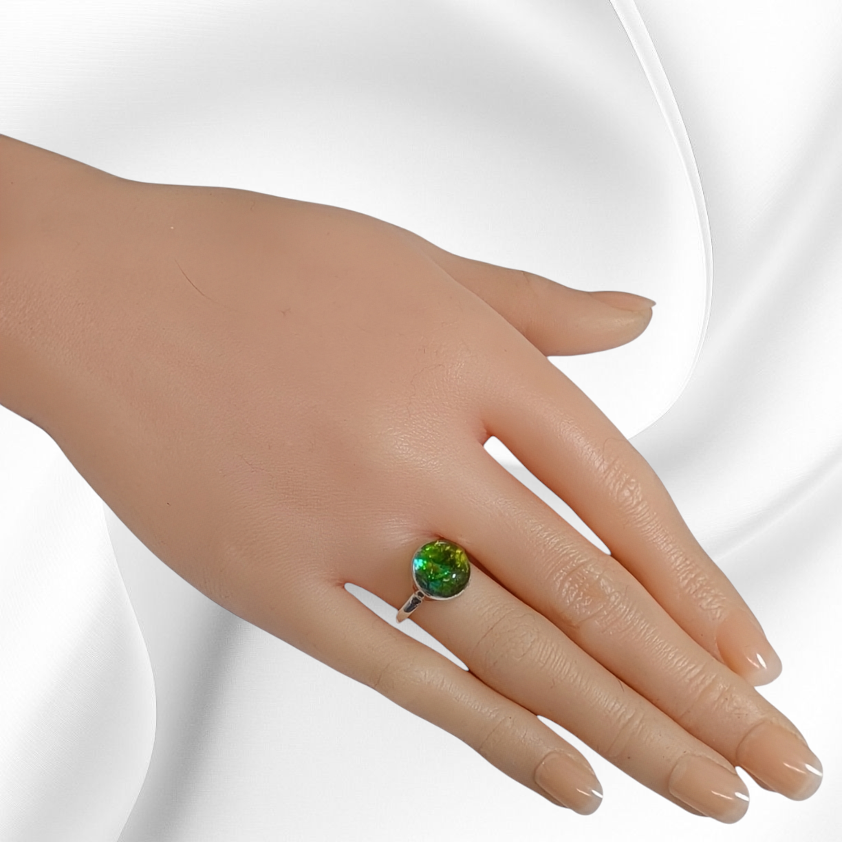 925 Sterling Silver Women's Ring with Authentic Green Opal